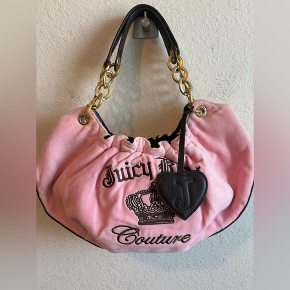 Juicy Couture Handbags - JUICY COUTURE vintage “Juicy Royal Couture” shoulder bag pink